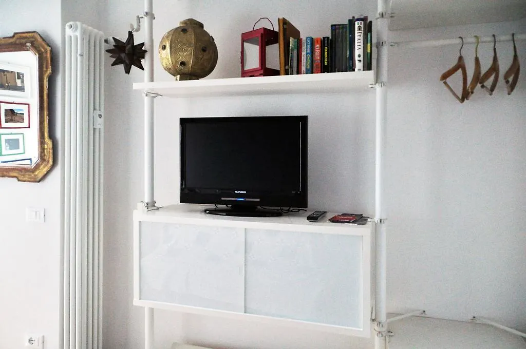 Up To Seven Bed & Breakfast Milan