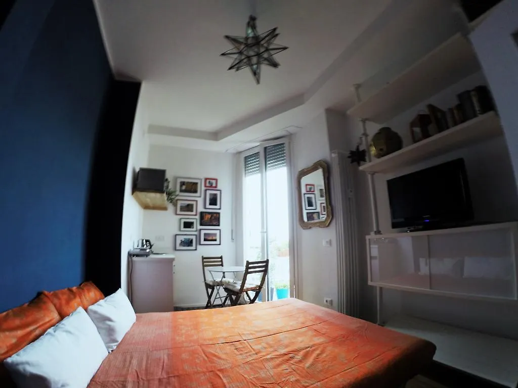 Up To Seven Bed & Breakfast Milan